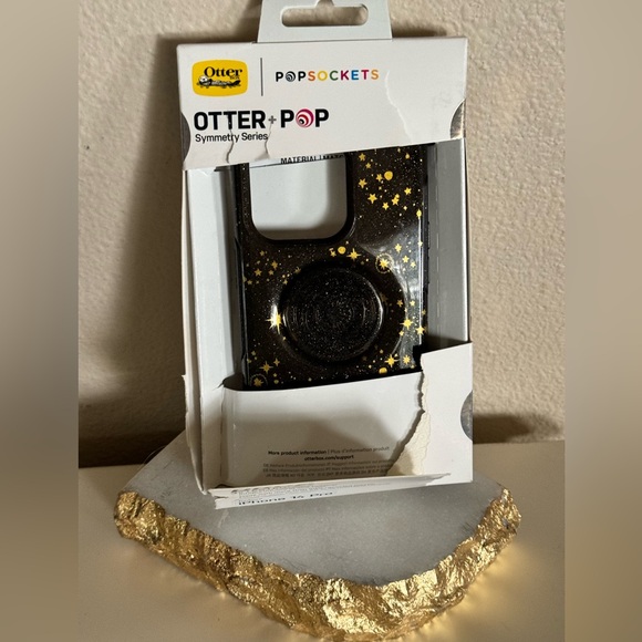 POP-SOCKETS & OtterBox iPhone 14 Pro Black case with gold stars/moons NWT - Picture 3 of 3